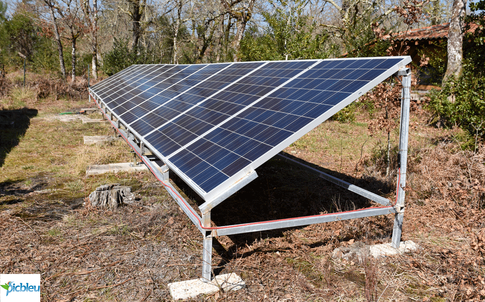 panneaux-photovoltaïques-poses-au-sol-châssis-foret-Landaise
